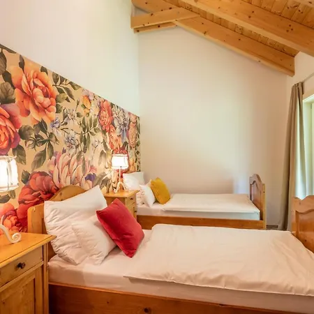 公寓 梅利塔度假屋酒店 *